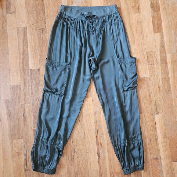 Sofia Pants Womens S Army Green Satin Cargo Jogger Made in Italy Quiet Luxury - Picture 6 of 10